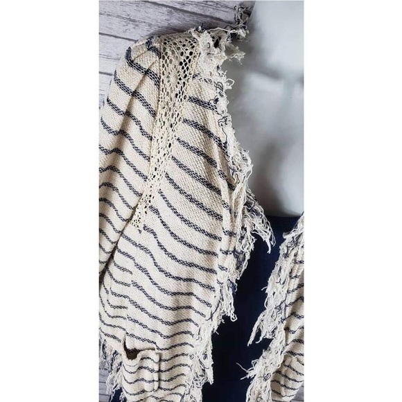 Zara Striped Frayed Cardigan Size Medium - Picture 2 of 8